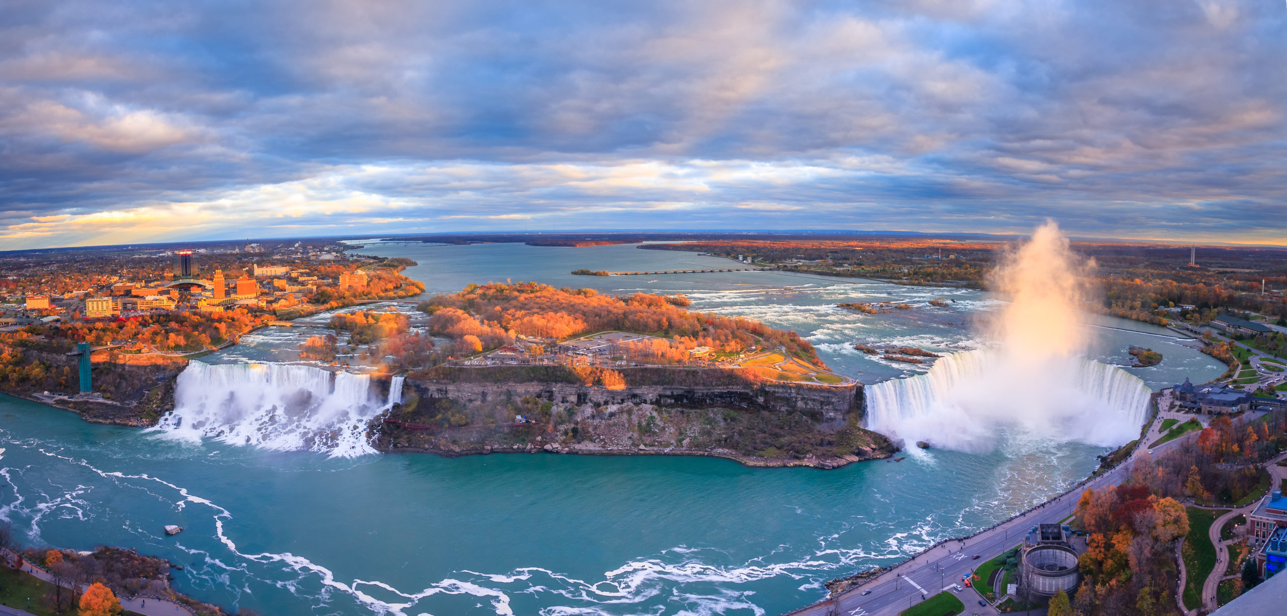Fall Foliage & Niagara Falls | Adventure Caravans - Guided RV Tours